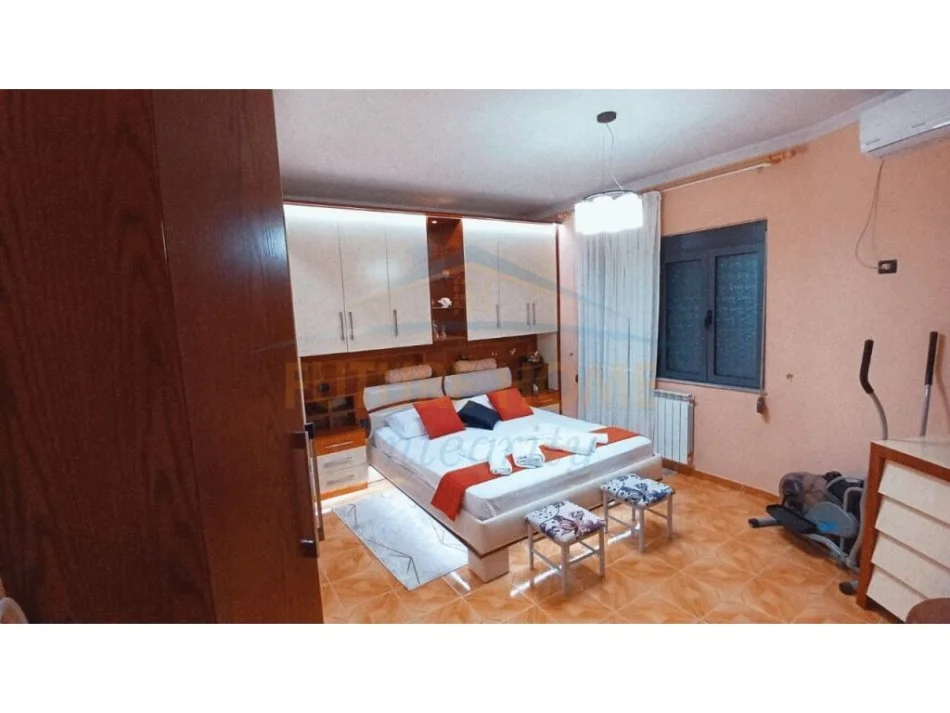 Tirane, jepet me qera apartament 1+1Kati 2, 70 m² 500 € (SHKOLLA E BALETIT)