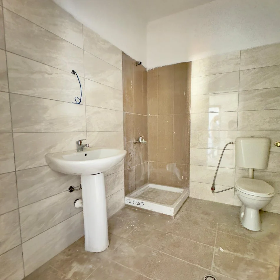 Tirane, Apartament 2+1 per shitje  115 m² 112.000 € (Astir)