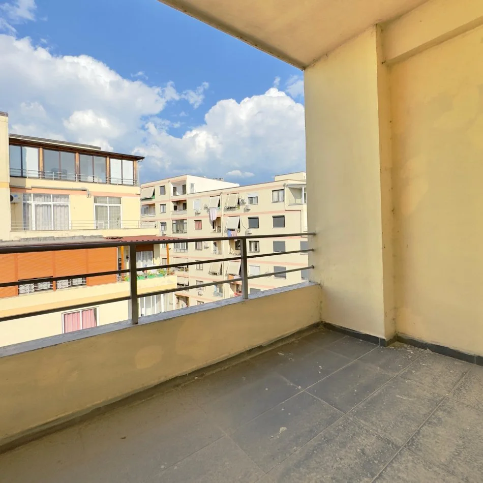 Tirane, Apartament 2+1 per shitje  115 m² 112.000 € (Astir)