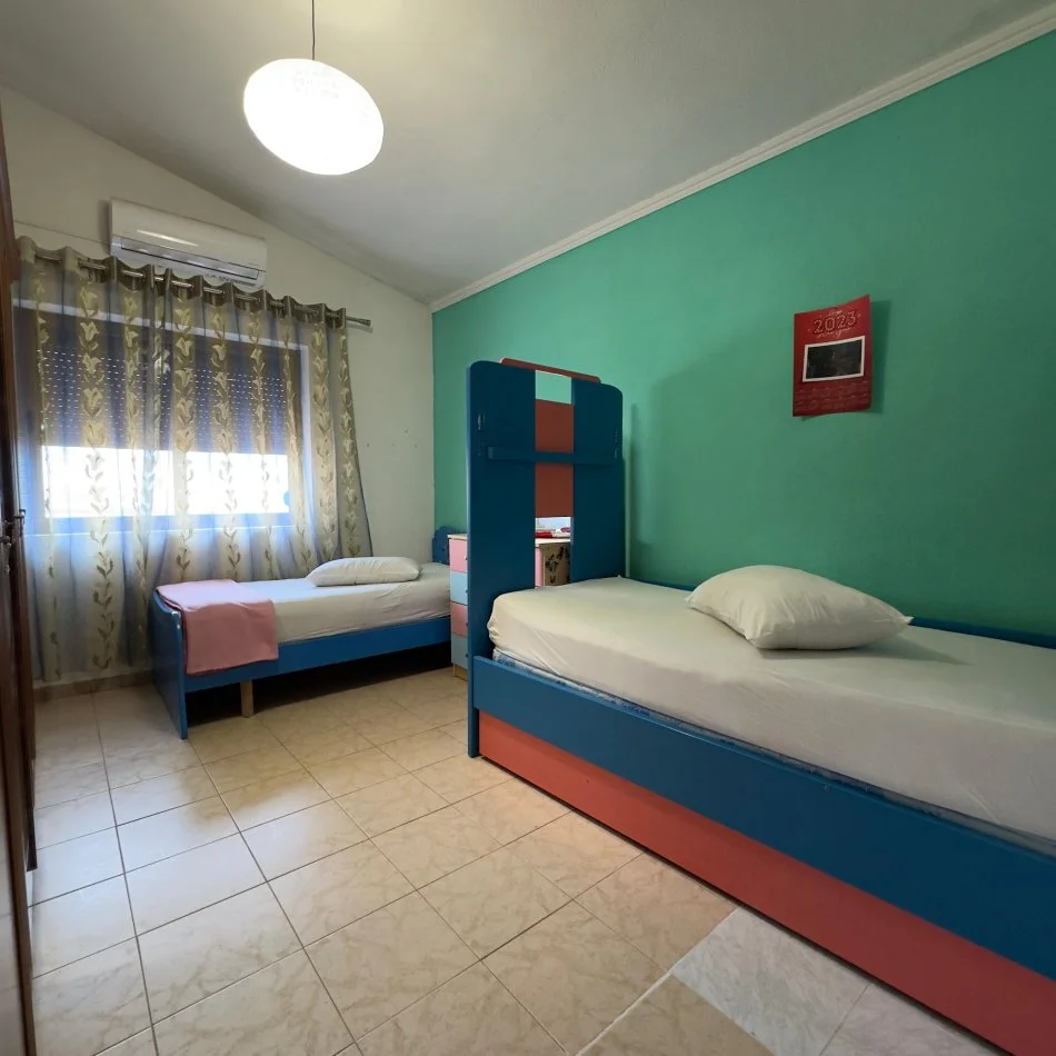 Tirane, Apartament 2+1  me qira Kati 5, 130 m² 600 € (Demir Zyko)