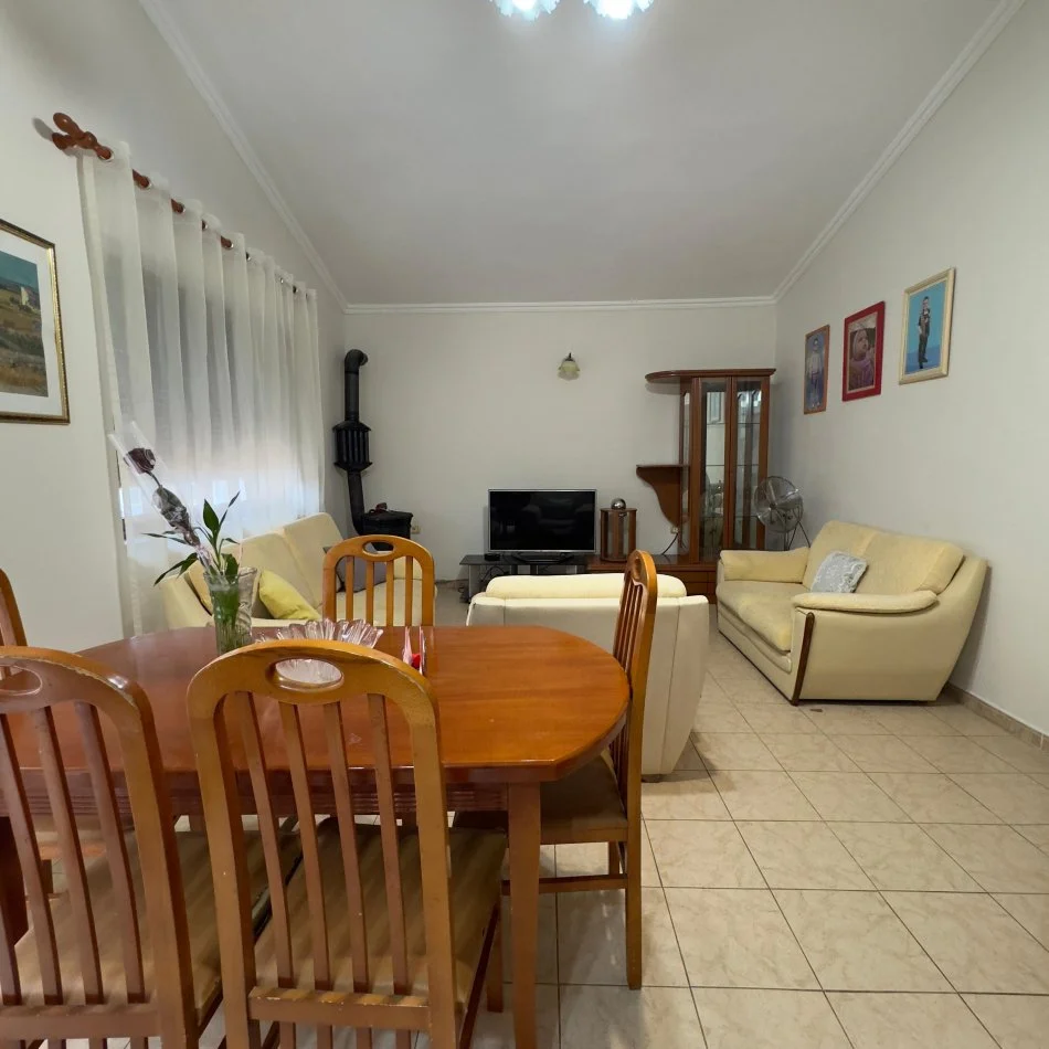 Tirane, Apartament 2+1  me qira Kati 5, 130 m² 600 € (Demir Zyko)