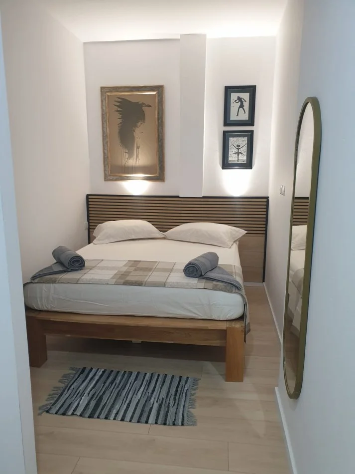 Vlore, jepet me qera apartament 1+1 Kati 7, 50 m² 300 € (Uje i Ftohte) RV44720