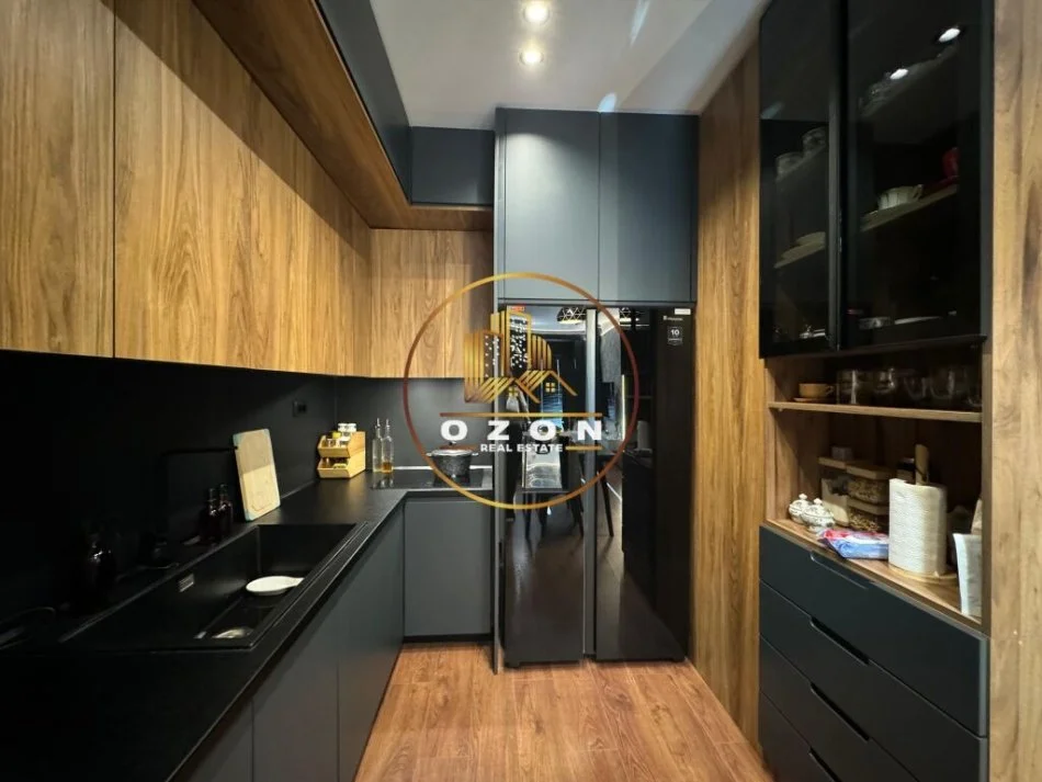 Apartament modern 2+1+2 për shitje tek Tirana Garden Building, Rruga e Kavajës!