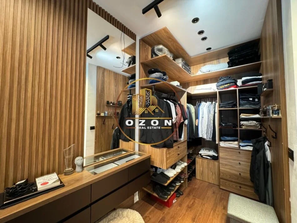 Apartament modern 2+1+2 për shitje tek Tirana Garden Building, Rruga e Kavajës!