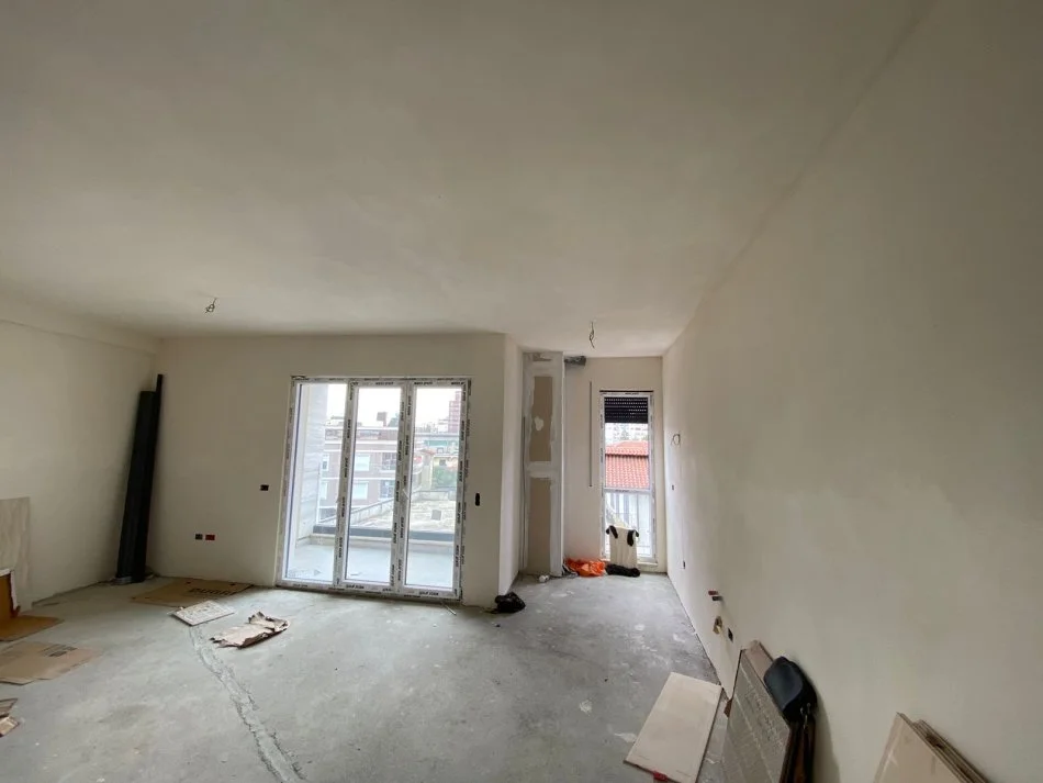 Tirane, shitet apartament 2+1+Aneks+Ballkon Kati 2, 109 m² 180.000 € (RRUGA JORDAN MISJA)