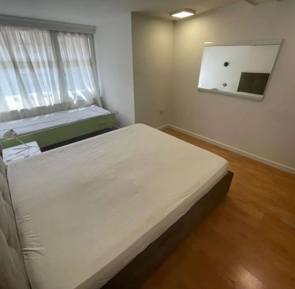 Tirane, jap me qera 2+1 Kati 2, 650 €