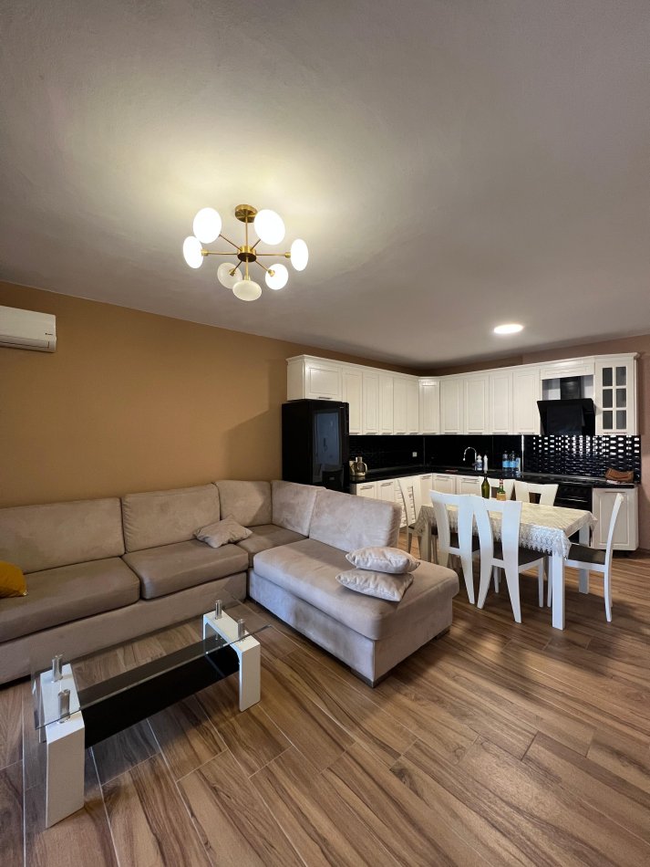 Durres, shitet apartament 2+1+Ballkon Kati 6, 90 m² 120.000 € (PRAN UKD)