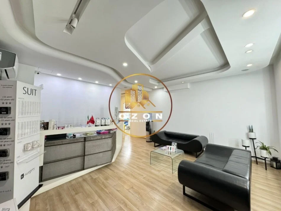 Tirane, shitet ambjent biznesi Kati 1, 180 m² 180.000 € (Rruga Perlat Rexhepi , Bllok)