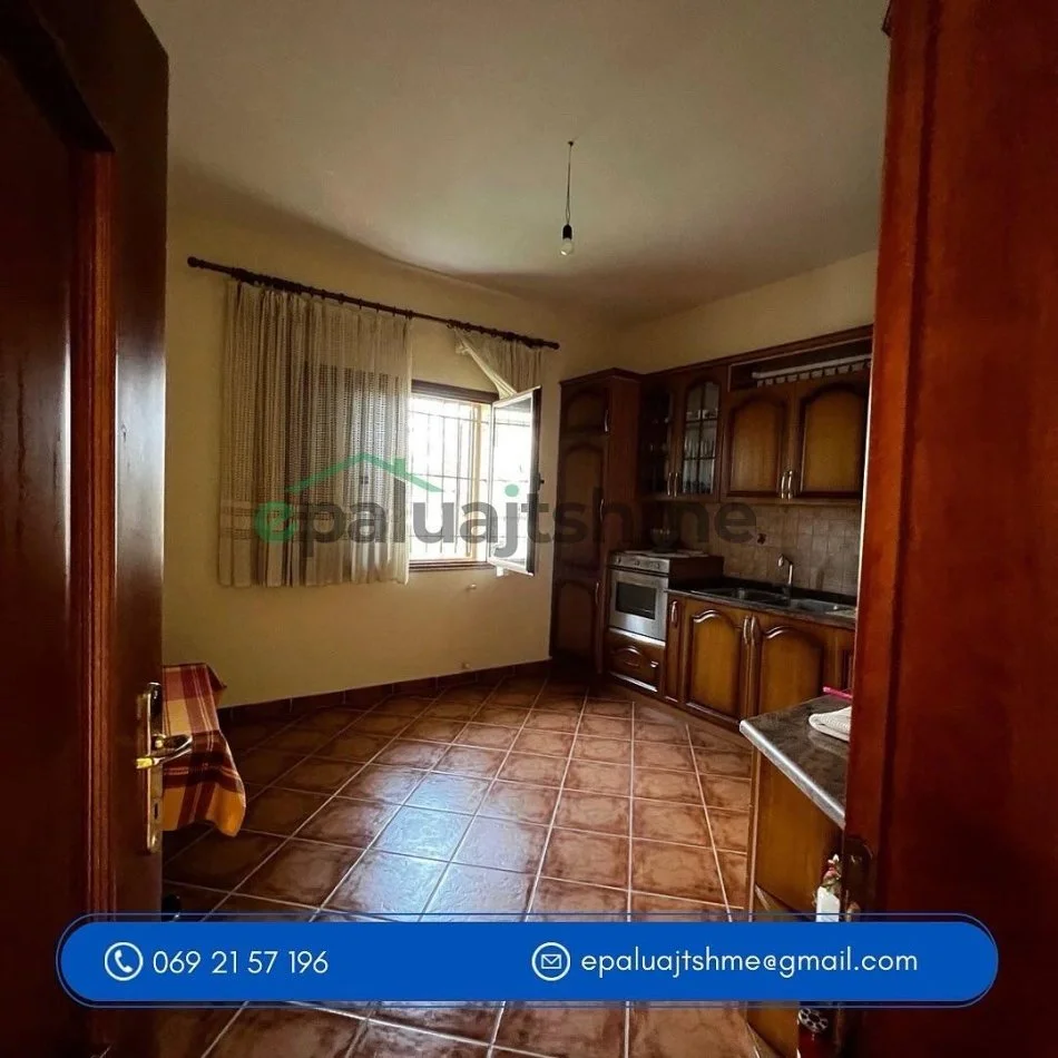 Tirane, shes Vile 3 Katshe Kati 3, 360 m² 250.000 € (rruga picar vore)