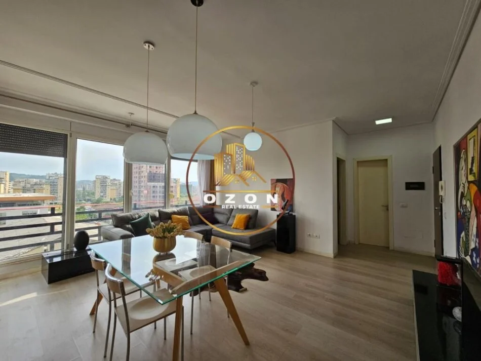 Shitet Apartament 1+1 Pranë Zogut të Zi!