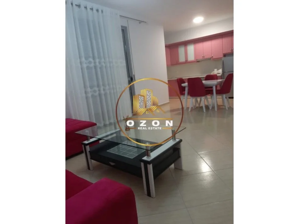 Apartament 1+1 për Shitje në Lungomare,Vlorë!