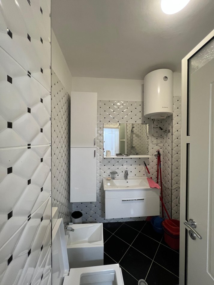 Durres, shitet apartament 2+1+Ballkon Kati 6, 90 m² 120.000 € (PRAN UKD)