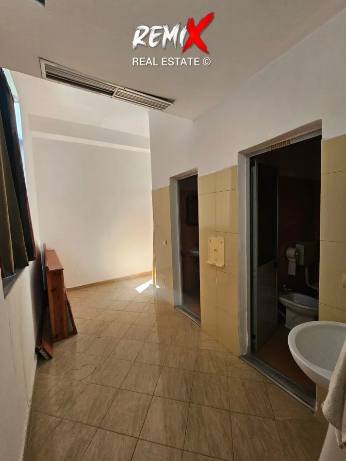 Durres, shitet Vile 2 Katshe Kati 2, 310.000 €