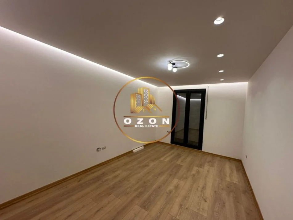 JEPET APARTAMENT 2+1 +POST PARKIMI ME QIRA TEK KOMPLEKSI ZIRKON!