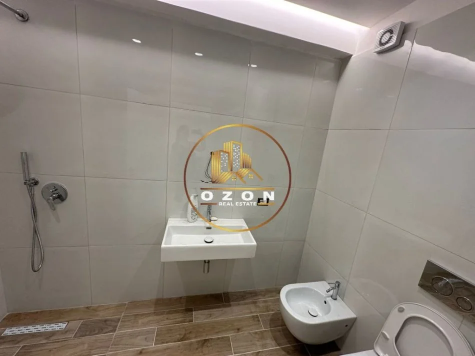 JEPET APARTAMENT 2+1 +POST PARKIMI ME QIRA TEK KOMPLEKSI ZIRKON!