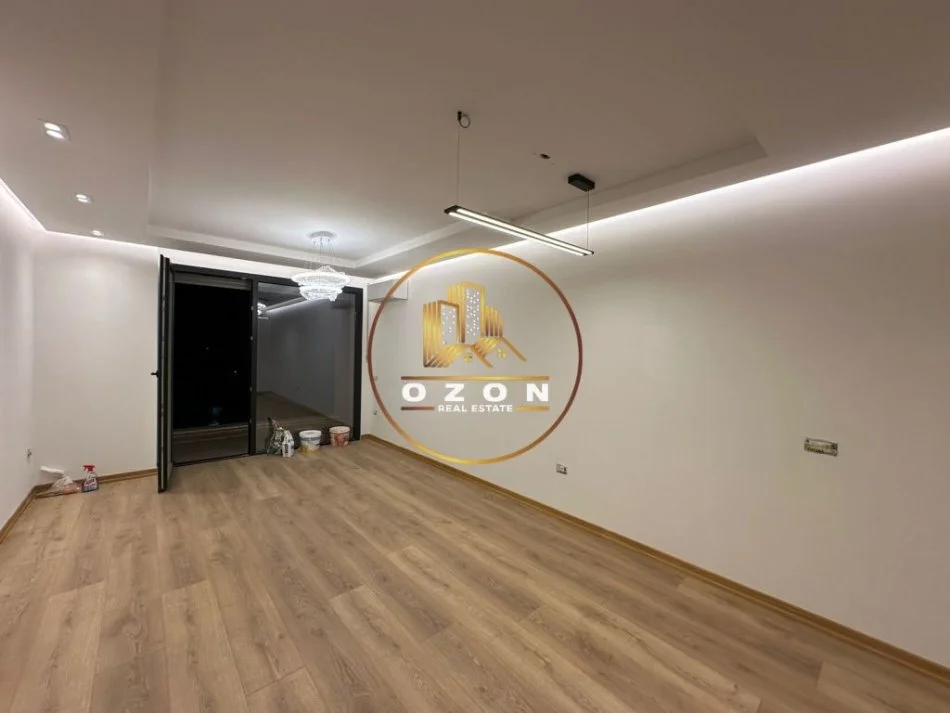 JEPET APARTAMENT 2+1 +POST PARKIMI ME QIRA TEK KOMPLEKSI ZIRKON!