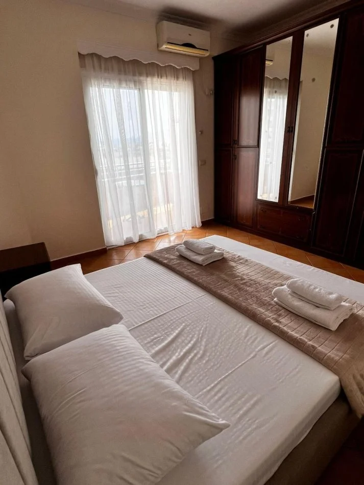 Vlore, jap me qera apartament 2+1+Ballkon Kati 6, 300 € 