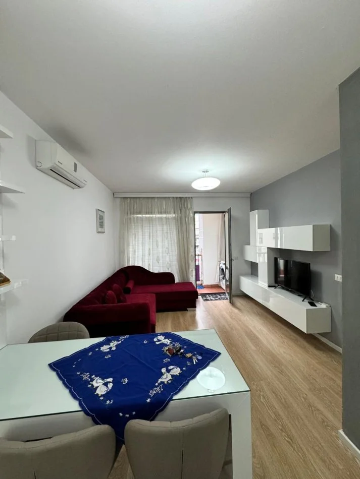QIRA 1+1, NE XHAMLLIK (RR. E KAVAJES), TIRANE, 480 EURO