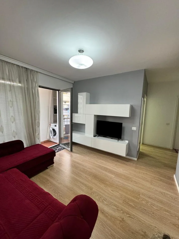 QIRA 1+1, NE XHAMLLIK (RR. E KAVAJES), TIRANE, 480 EURO