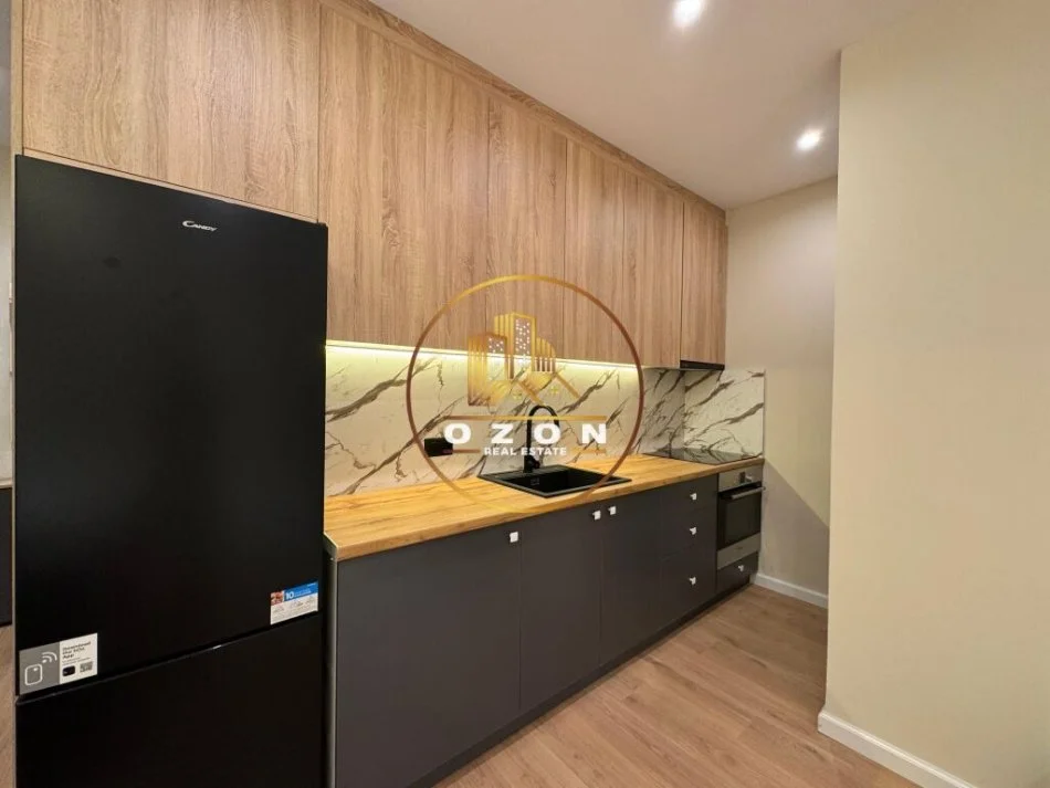 Apartament 1+1 për Shitje pranë Pazarit të Ri, Rruga Tefta Tashko Koço!