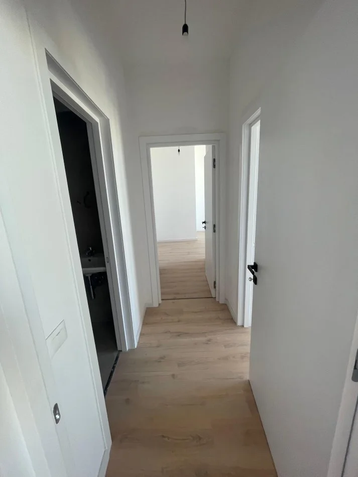 Tirane, shitet apartament 2+1+Aneks+Ballkon  (RRUGA LIMAN KABA KOMPLEKSI DINAMO)