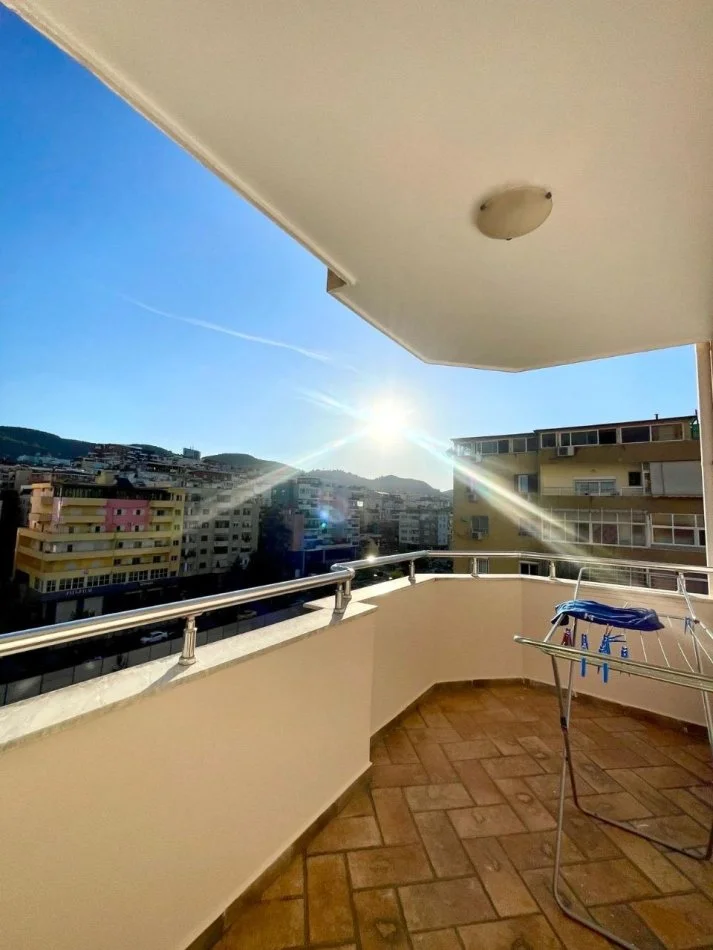 Tirane, shitet apartament 3+1 Kati 8, 140 m² 330.000 € (Medar Shtylla)