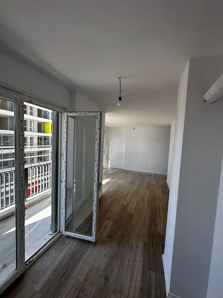 Tirane, shitet apartament 2+1+Ballkon Kati 4, 109 m² 115.000 € (univers city QTU)