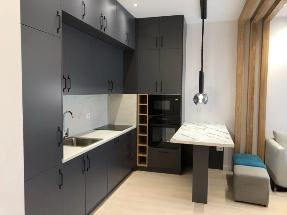 Tirane, shitet apartament 1+1 Kati 5, 67 m² 159.000 € (Pazari i Ri, Shkolla e Kuqe)