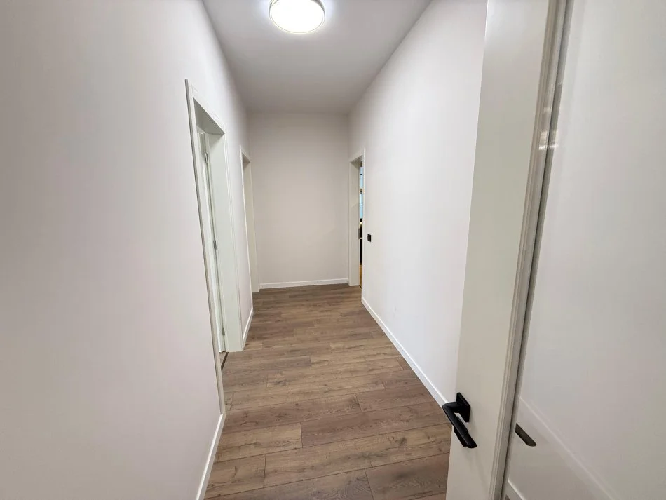 Tirane, shitet apartament 2+1+Ballkon Kati 5, 120 m² 230.000 € (liqeni thate)