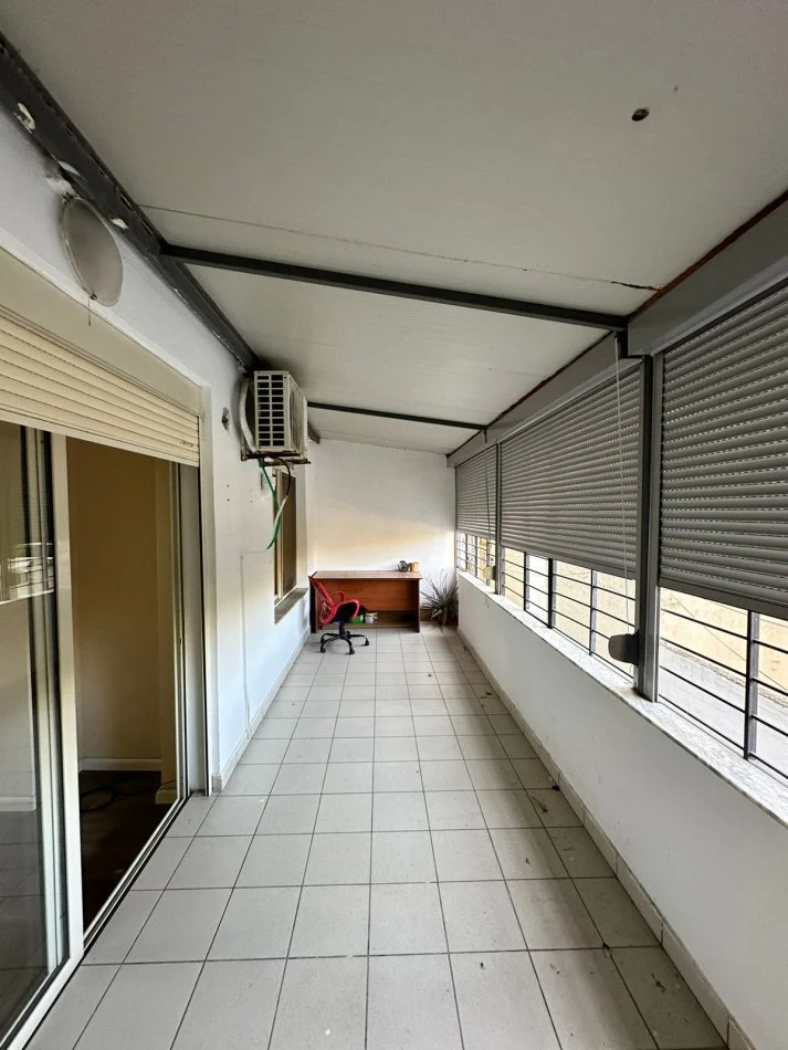 Durres, jepet me qera ambjent biznesi Kati 2, 53 m² 350 € (Poliklinika)