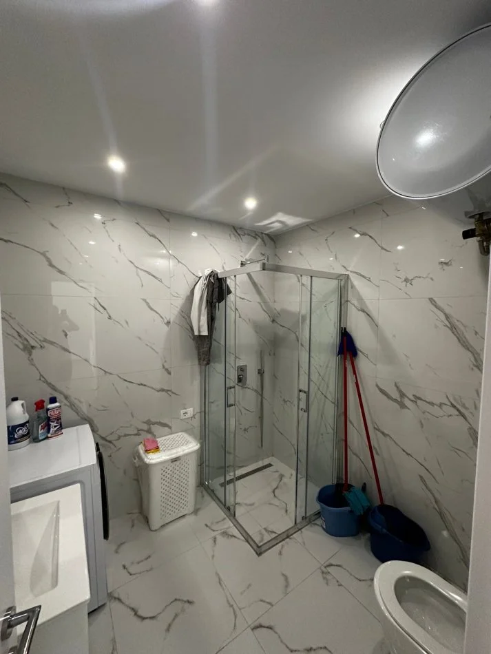 Tirane, jepet me qera apartament 1+1+Ballkon Kati 3, 60 m² 500 € (dritan hoxha)