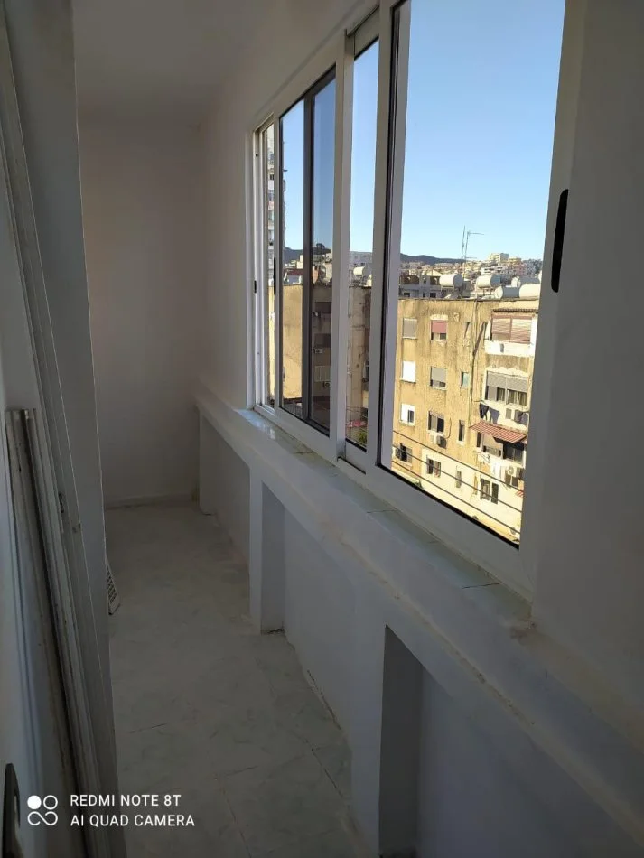 Durres, shitet apartament 1+1+Ballkon Kati 5, 62 m² 59.000 € (Drejtoria e Policise)