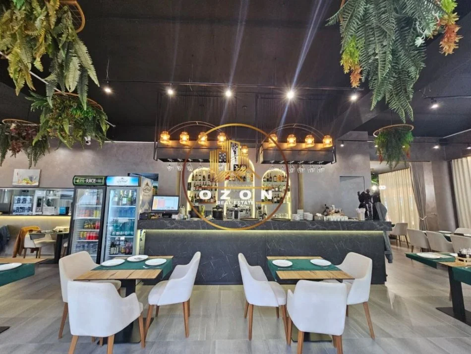 Tirane, shitet bar-resorant Kati 1, 200 m² 120.000 € (kinostudio)