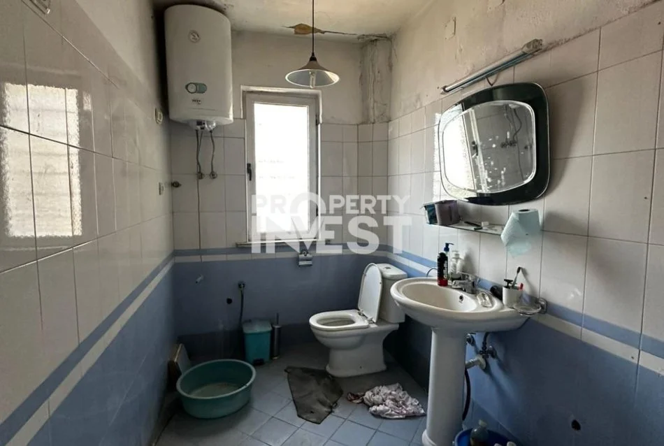 Tirane, shitet apartament 1+1+Ballkon Kati 5, 52 m² 75.000 € (Ali Demi)