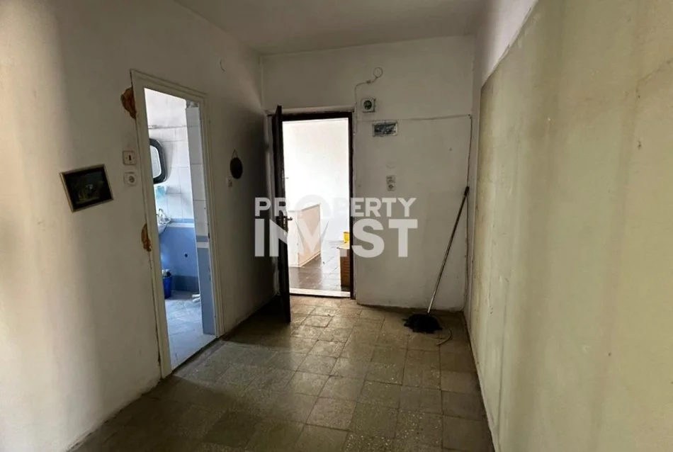 Tirane, shitet apartament 1+1+Ballkon Kati 5, 52 m² 75.000 € (Ali Demi)