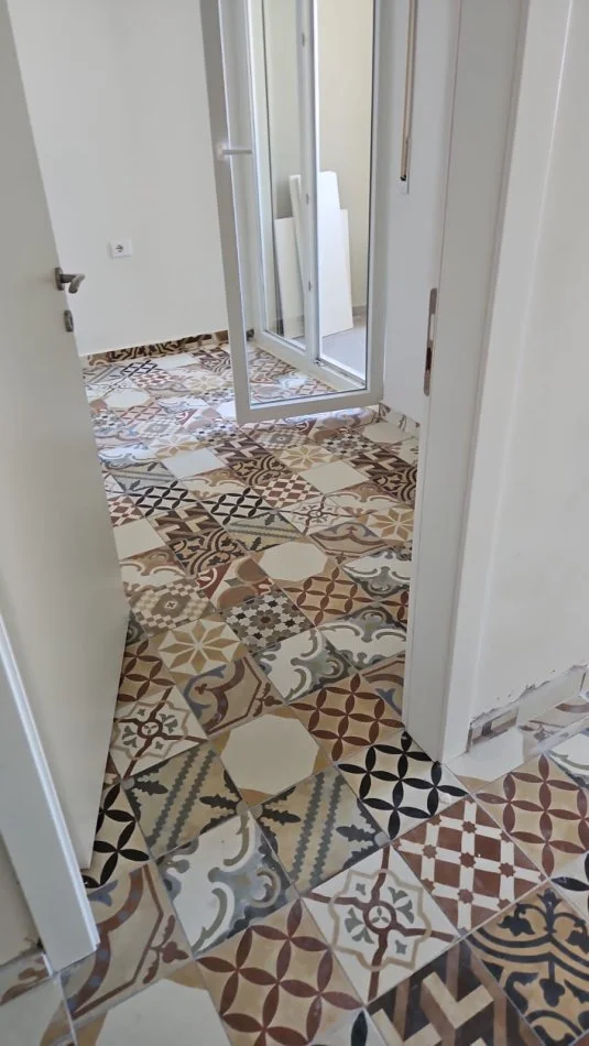 Tirane, jepet me qera apartament 1+1 Kati 11, 70 m² 350 € (rruga e kavajes)