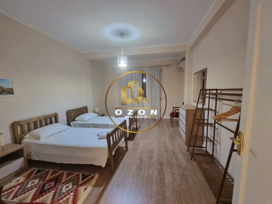 Tirane, jepet me qera apartament 2+1 Kati 3, 100 m² 700 € (21 Dhjetori)