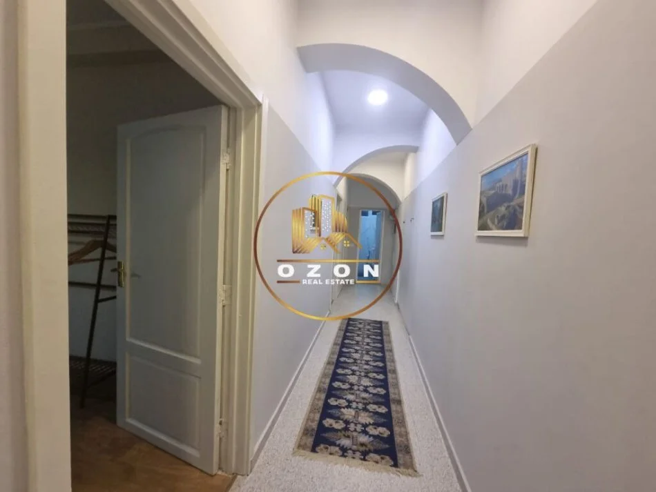 Tirane, jepet me qera apartament 2+1 Kati 3, 100 m² 700 € (21 Dhjetori)