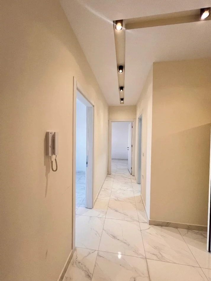 Tirane, shes apartament 2+1+2 Kati 2, 86 m² 132.000 € (Casa Italia/Tirana Entry 1)