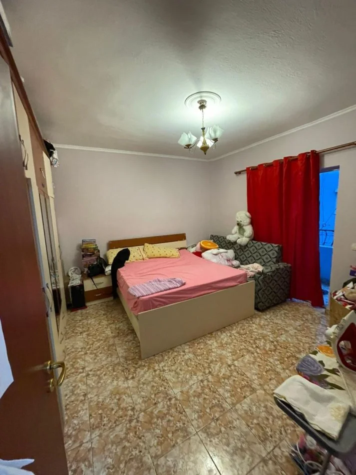 Tirane, shes apartament 2+1+Ballkon Kati 4, 106 m² 121.500 € (Dritan Hoxha)