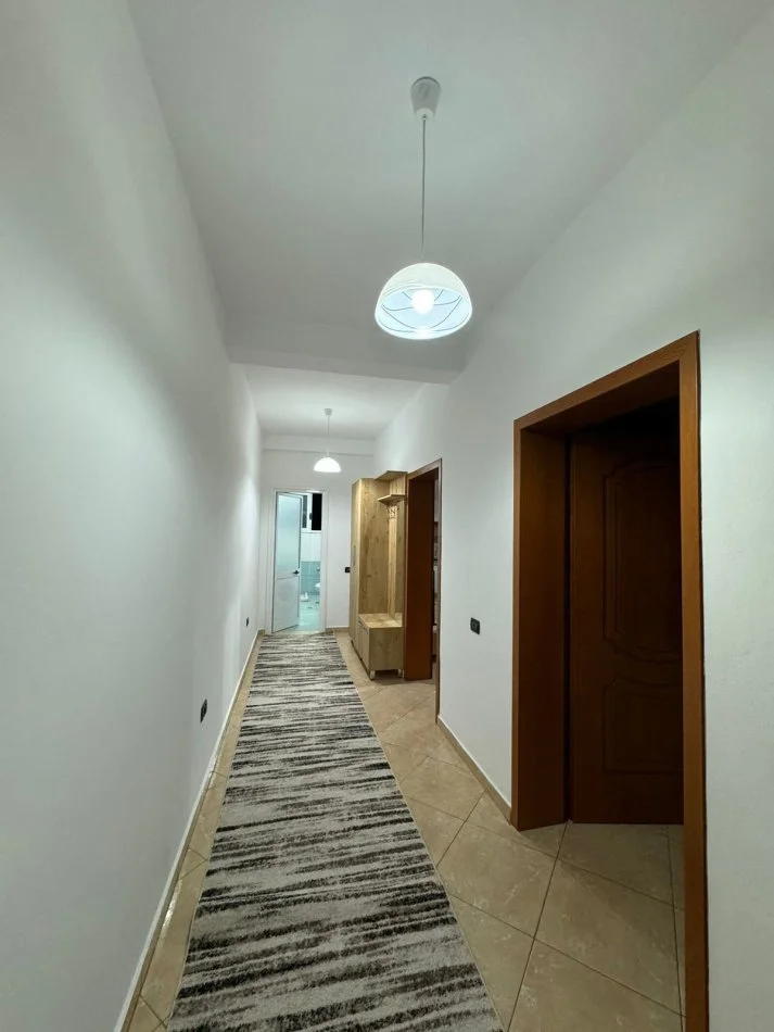 Tirane, jepet me qera apartament 2+1 Kati 4, 91 m² 500 € (5 MAJI)
