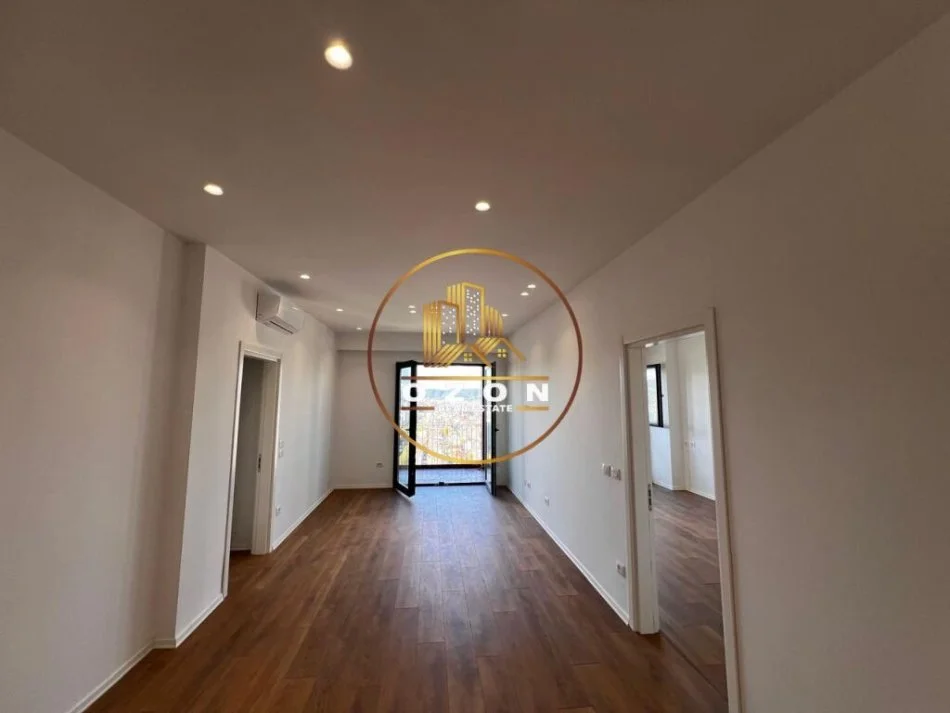 Apartament 2+1+2 për biznes me qira në Tirana Garden Building, Rruga e Kavajës!