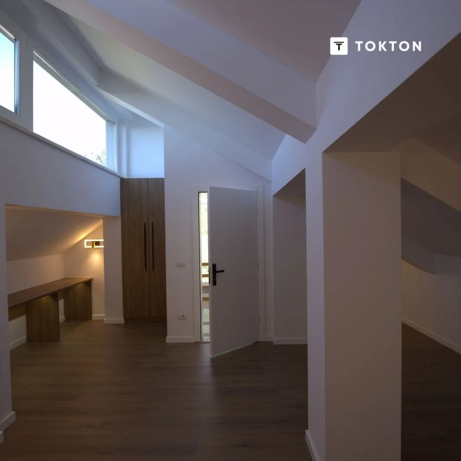 Tirane, jepet me qera Vile 5+1+Aneks+Ballkon Kati 4, 1.000 m² 3.000 € (Petrel)