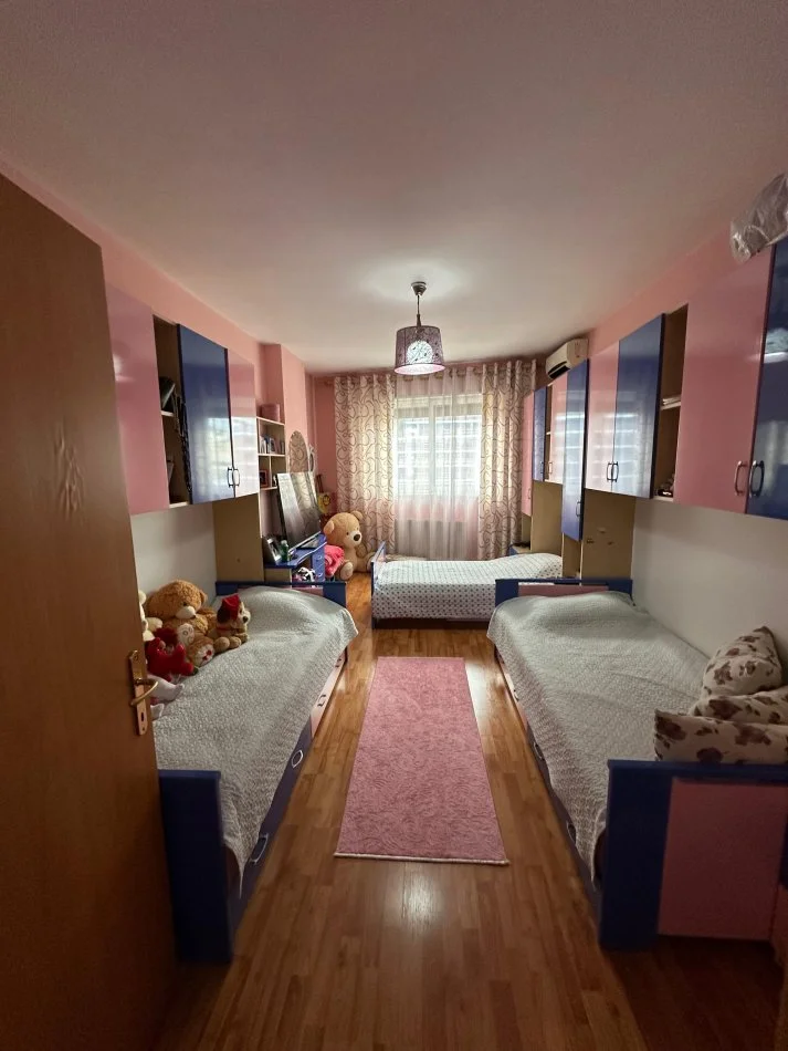 Tirane, shitet apartament 2+1+Aneks+Ballkon Kati 4, 120 m² 265.000 € 