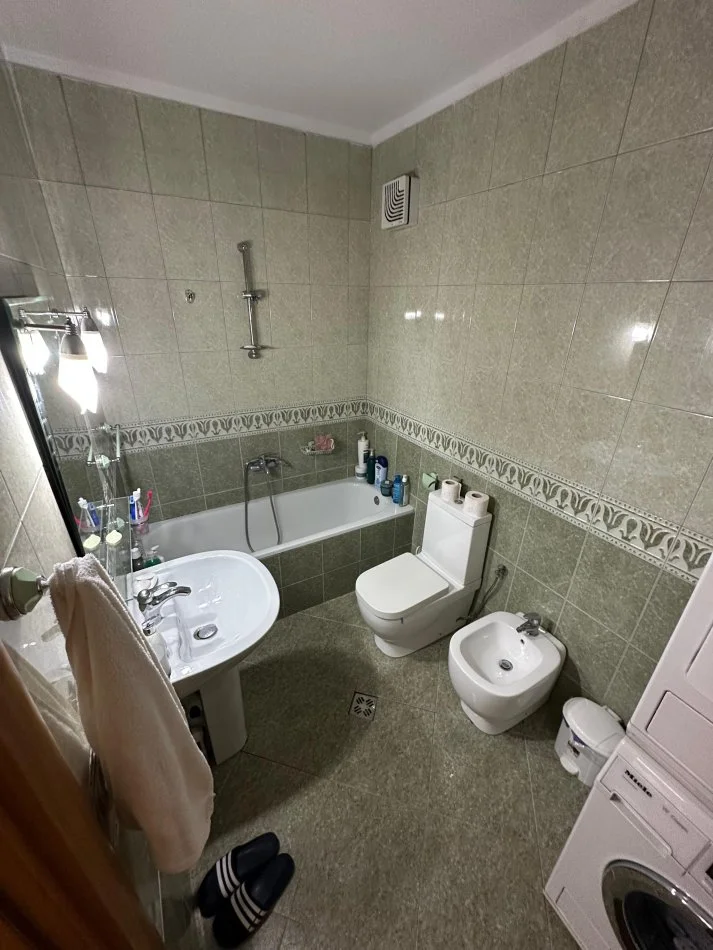 Tirane, shitet apartament 2+1+Aneks+Ballkon Kati 4, 120 m² 265.000 € 