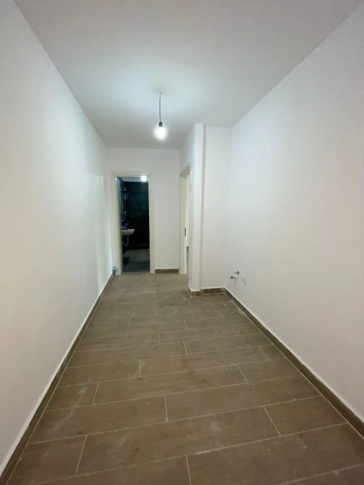 Tirane, shitet apartament 1+1 Kati 2, 86 m² 133.000 € (Komuna e Parisit)