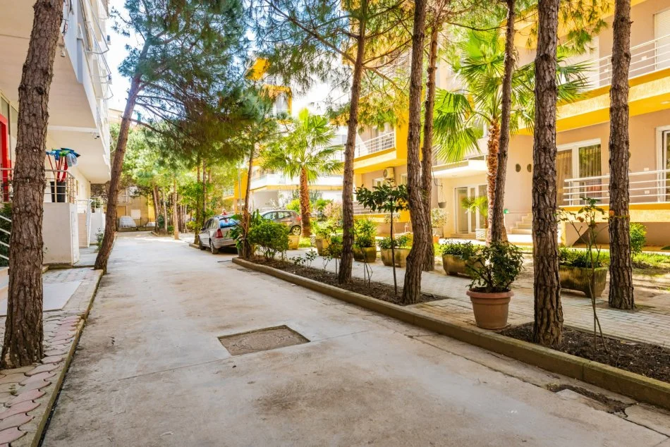 Durres, jepet me qera apartament 1+1+Aneks+Ballkon Kati 4, 70 m² 500 € (Qerret)