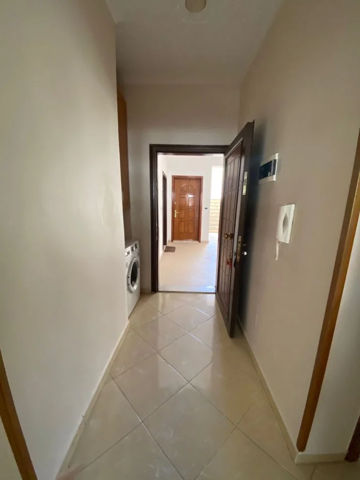Vlore, shitet apartament 2+1+Ballkon Kati 3, 79 m² 150.000 € (pas Jumbo, Rruga e Cipajve) rv45312