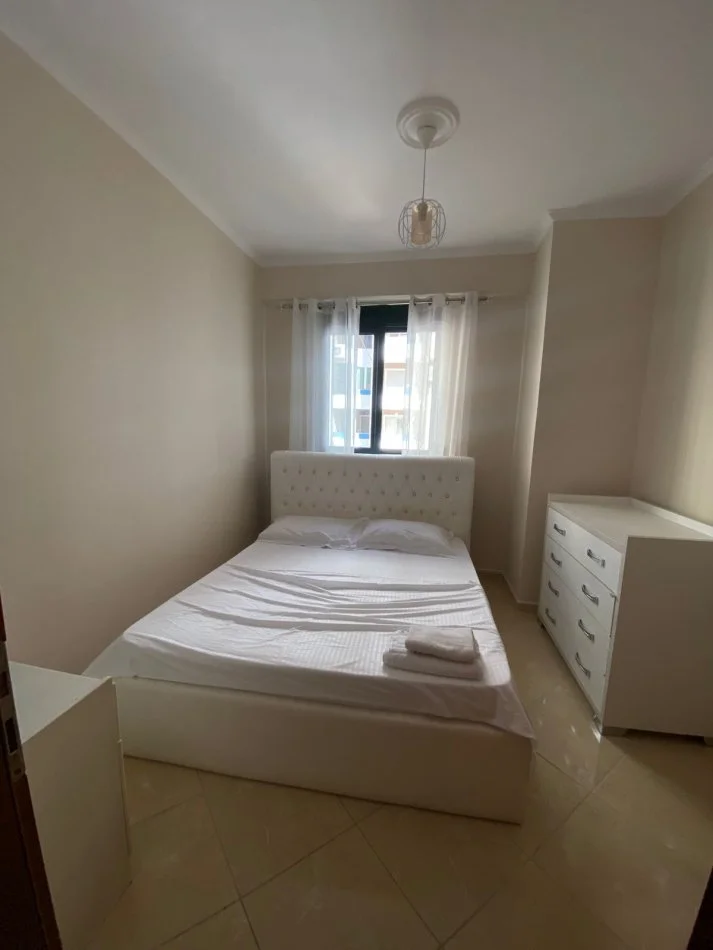 Vlore, shitet apartament 2+1+Ballkon Kati 3, 79 m² 150.000 € (pas Jumbo, Rruga e Cipajve) rv45312