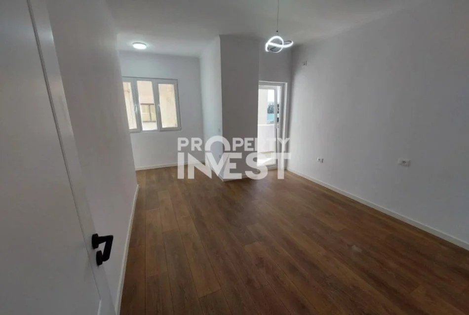 Tirane, shitet apartament 2+1+Ballkon , 90 m² 185.000 € (rruga e Dibres,Medreseja)